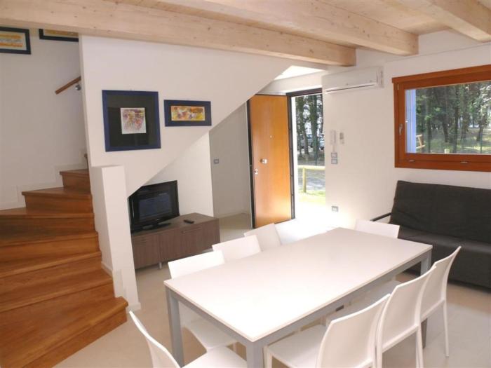 Four-room apartment in a two-storey villa-Bibione