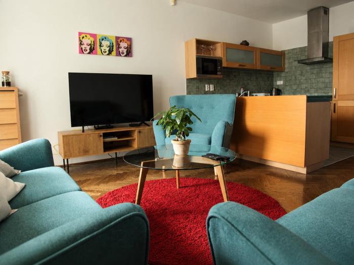 Large three-room Apartment in Cassovar with underground garage