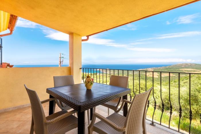 Sea View Isola Rossa Apartment 3