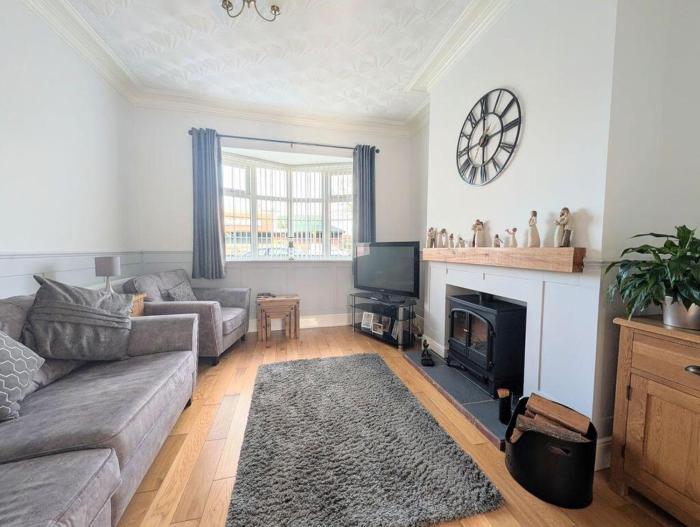 Spacious 5BR | Ideal for Contractors & Long Stays