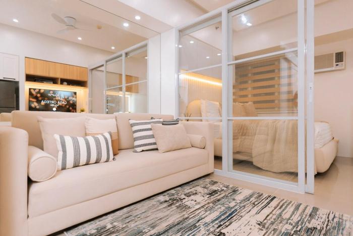 Stunning Smart Home with Alexa, PS5, Light Mall
