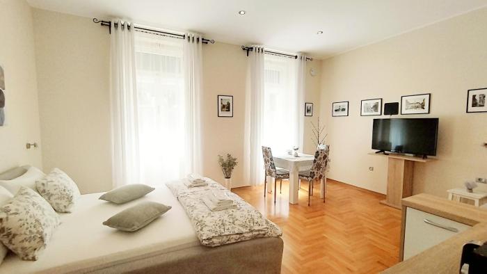 Lavender - City Room with free parking