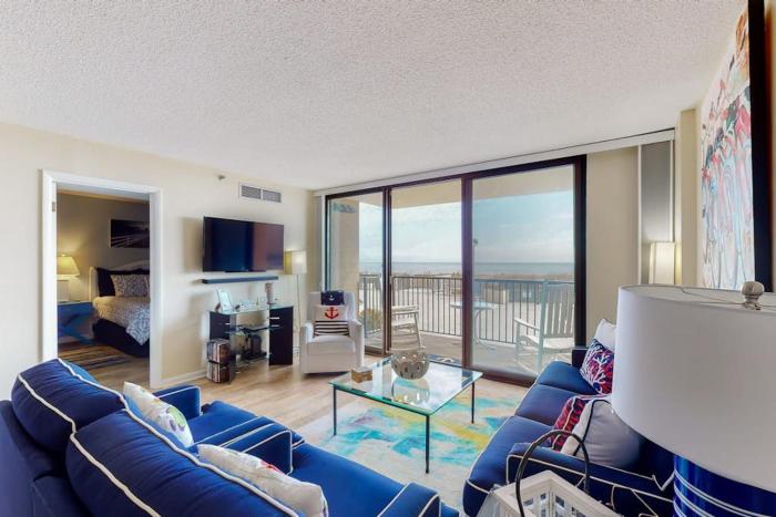Sea Colony Ocean 1st floor condo with tennis court balcony & pool