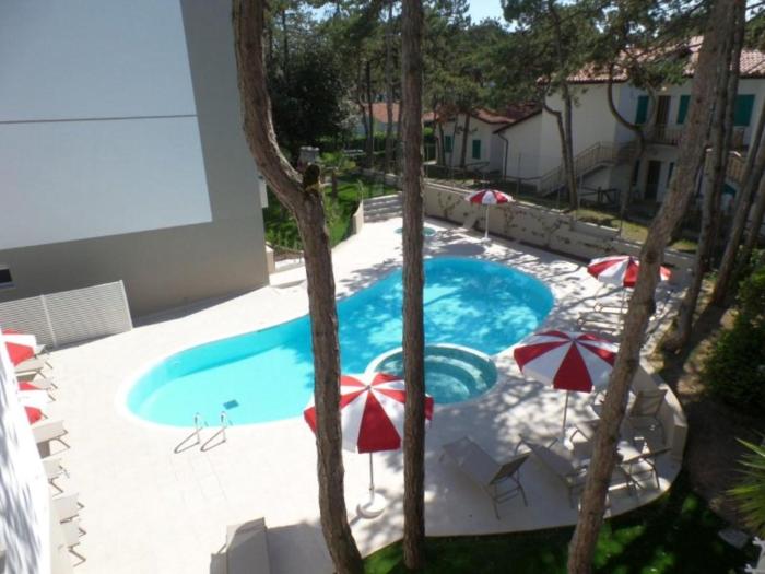 Village with shared pool, hot tub, shared garden
