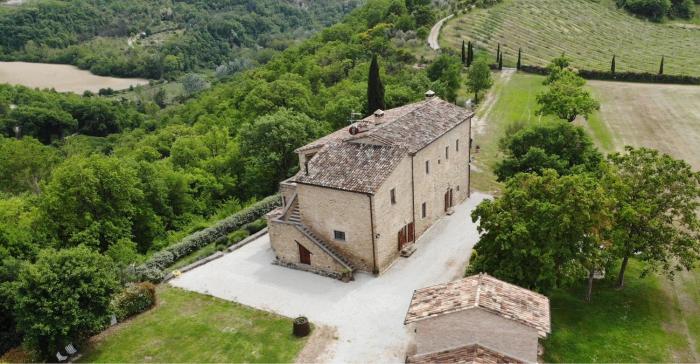 Torre della Soara - Medieval Tower in the Umbrian Countryside
