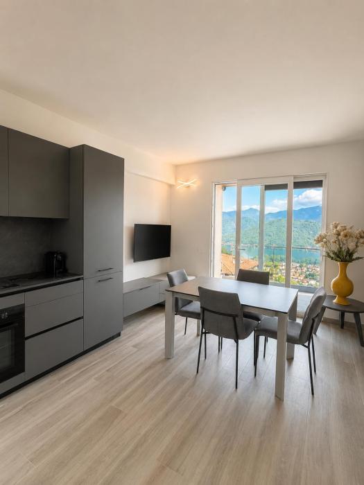 Lake View Apartament 1 - Free Parking & Terrace