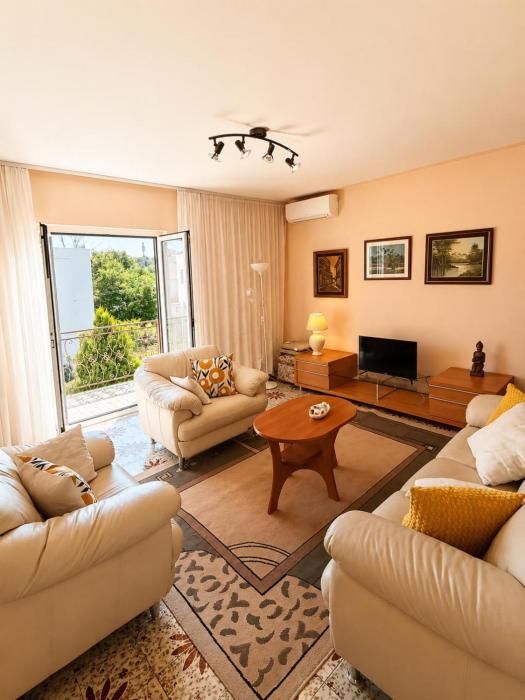 Antonio Apartment