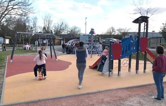 Camping 3 étoiles - Piscine - ccbfghc