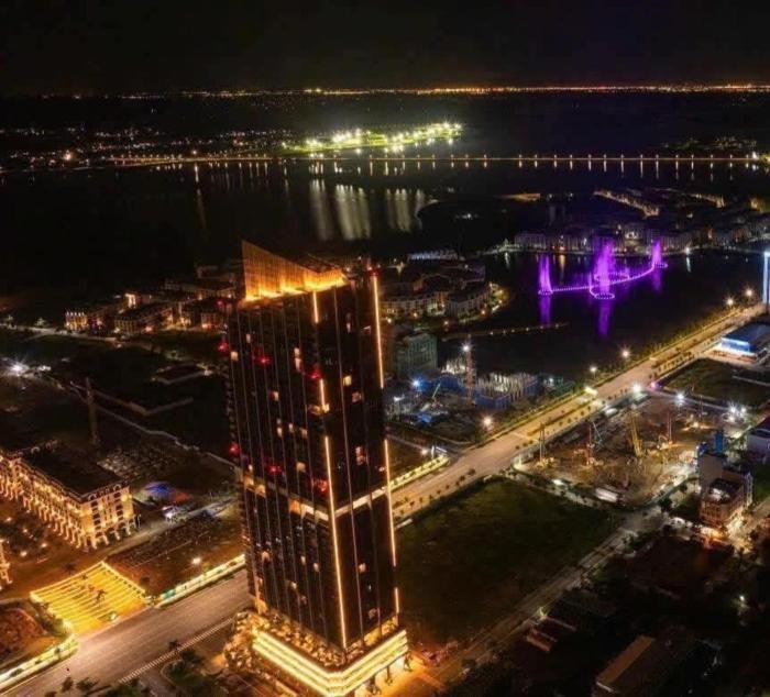 22F Luxury Condo Viewing Halong Bay Water Music