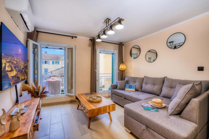 Old town balcony apartment