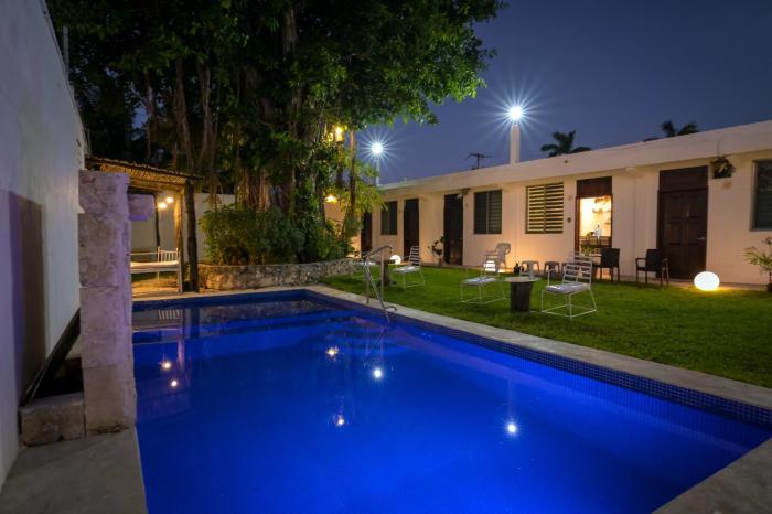 Cozumel Center Entire 2br 2 bath Scuba Diving Mecca with Pool AC AC Wi-Fi Kitchen Parking