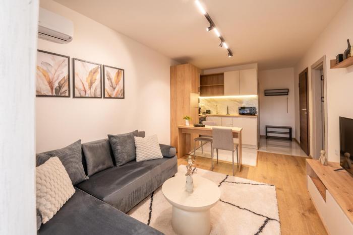 Elenovo Apartments