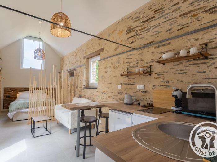 Studio climatisé, village paisible - FR-1-622-122