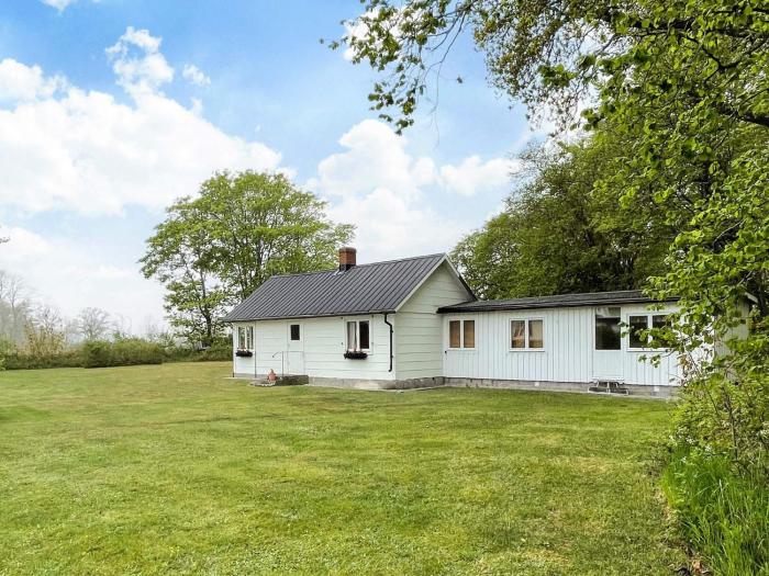 6 person holiday home in LÖTTORP