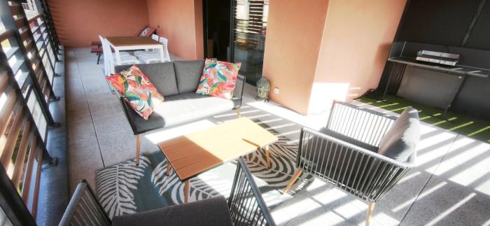 Appartement Climatisé avec spacieuse terrasse à Uzès