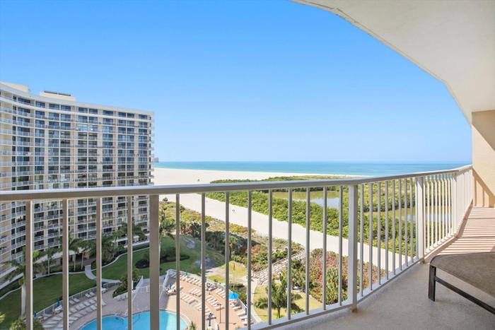 Marco Island Condo - Water Views & Pool Access