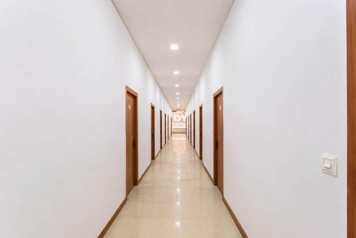 Hotel O Millions 24*7