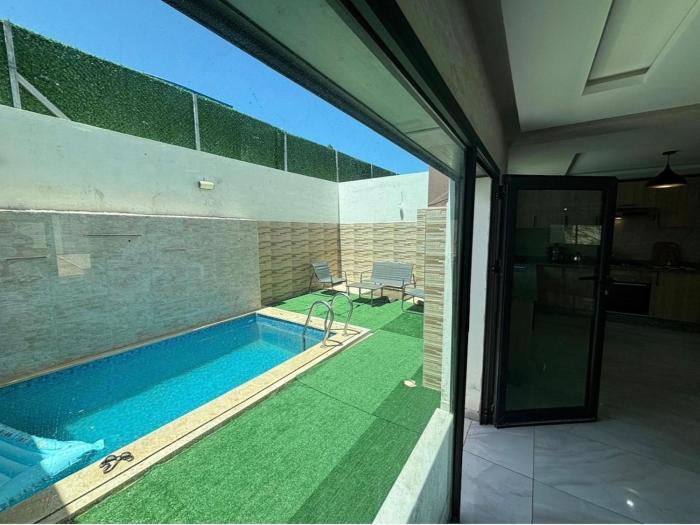 Luxury Duplex - Private Pool & Sound of Waves