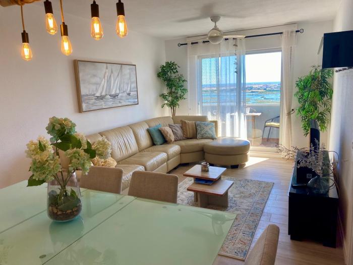 Sea View urban apartment