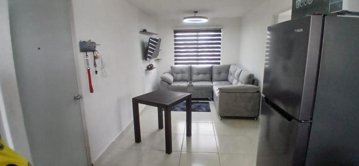 STAY and FLY Minimalist and minutes from AIFA