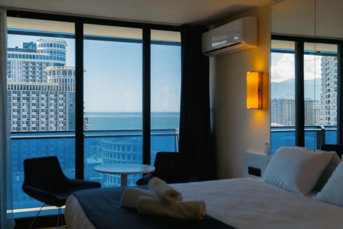 AzureNest Panoramic Sea View Luxury Studio