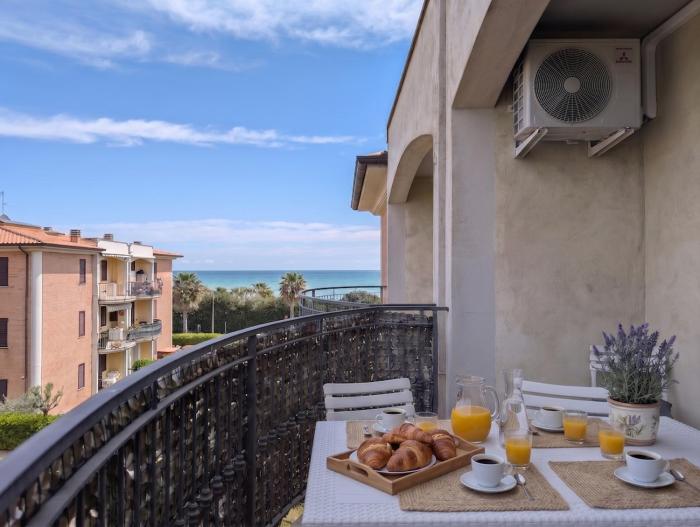 -1 min dal mare- AC balcone e garage