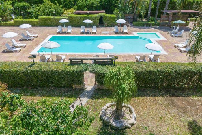Pathos Retreat Pool and Garden