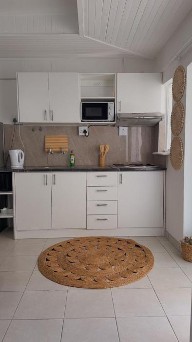 Yoleni self catering apartment 2