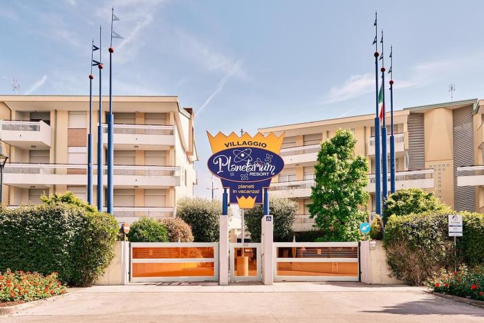 VenerSuite, Resort con Piscina & Posto Spiaggia
