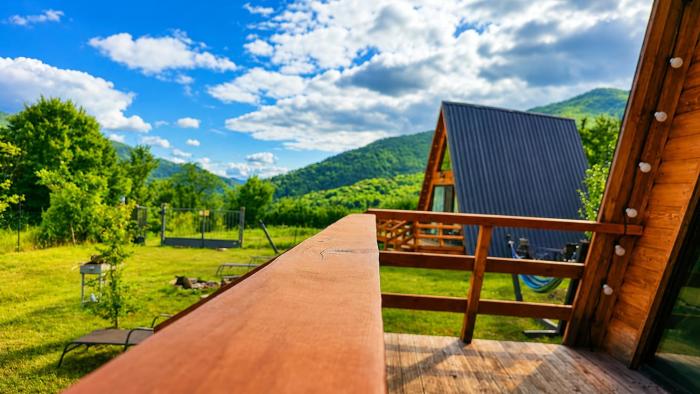 Cabins Tvishi Near Khvamli Mountain