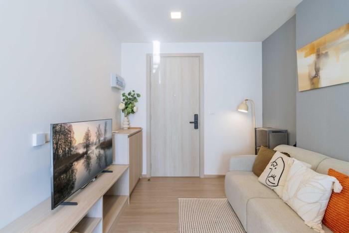 1BR Pool Condo Phuket Near Central Mall Area C280