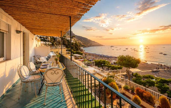 AMORE RENTALS - Casa Raffi