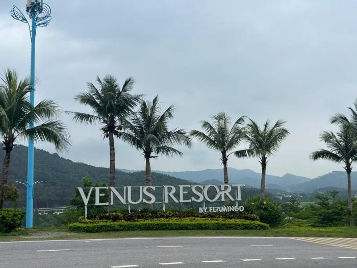 FLAMINGOS VENUS REORT -Xanh Villa - 4 phòng ngủ- Bể bơi riêng-Free vé cổng