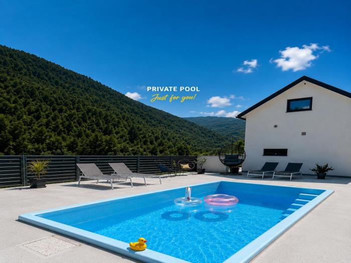 HOLIDAY HOUSE - River Bača