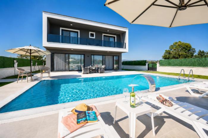 Villa Grand Yasar 4