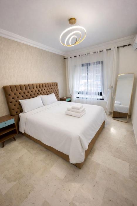 premium verblijf TNG 1min from train station -parking-wifi 2bdr 2bath
