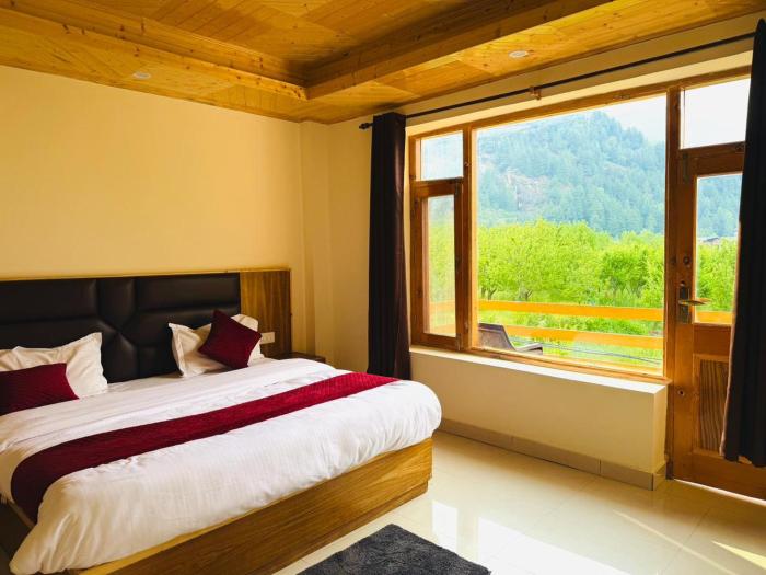 Hotel Deluxe Inn Manali