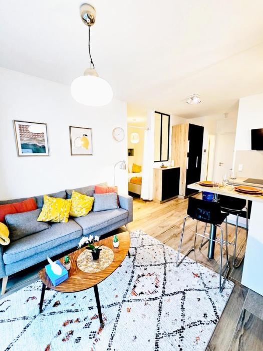 Perfect city stay-1BR with terrace