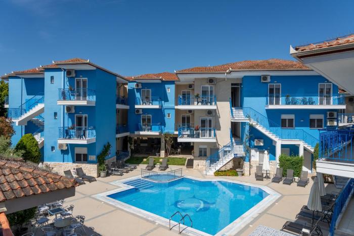 Stratos Hotel