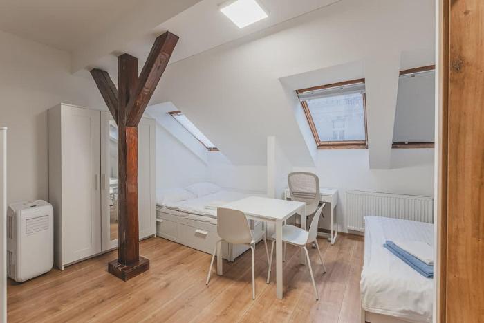 Andel, Smichov Flat, Fresh Bath, port AC, Kitchen