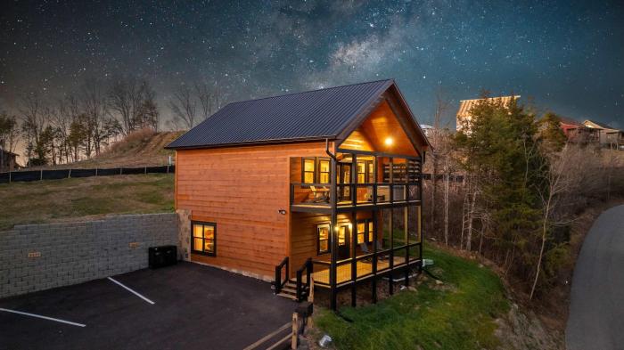 Modern Pigeon Forge Cabin with Hot Tub Game Loft