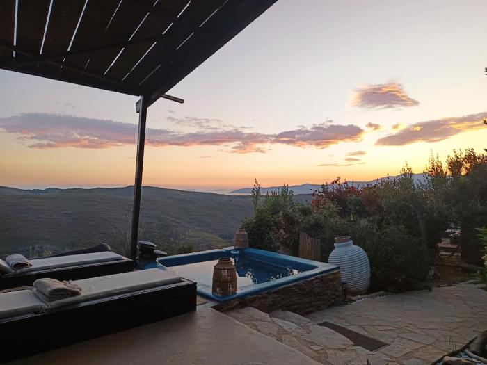 Kalliberry Cycladic hidden gem with outdoor bathtub