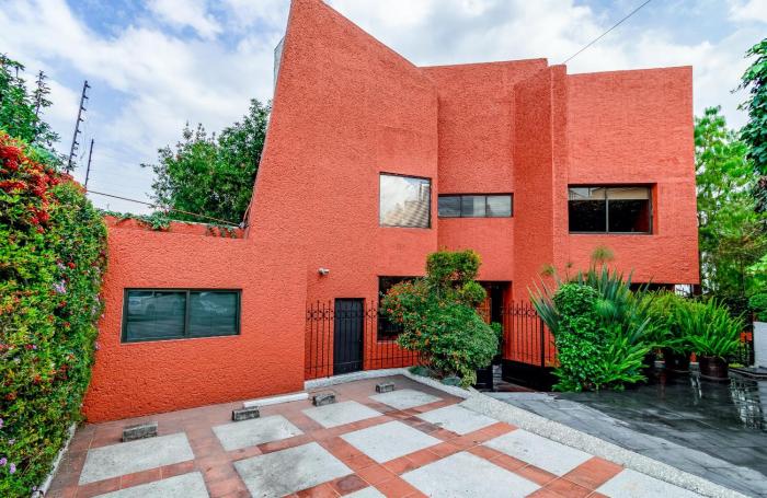 Residencia de Lujo en Tecamachalco con terraza, sauna, Jacuzzi y Ubicación Premium para el Mundial