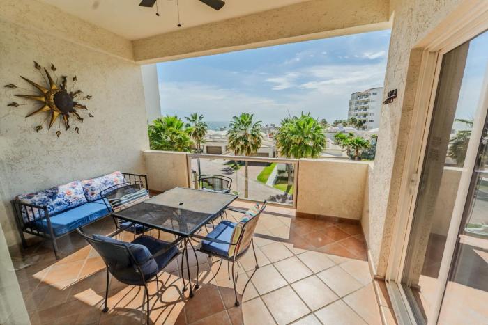 Suite Delphin 303A Las Palmas Resort
