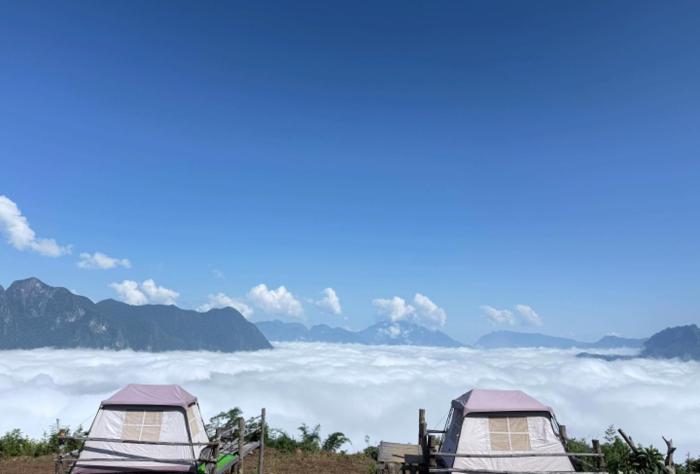 Nongkhiaw Camping 360 c top mountain view