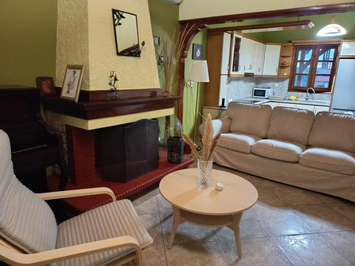 Niki House