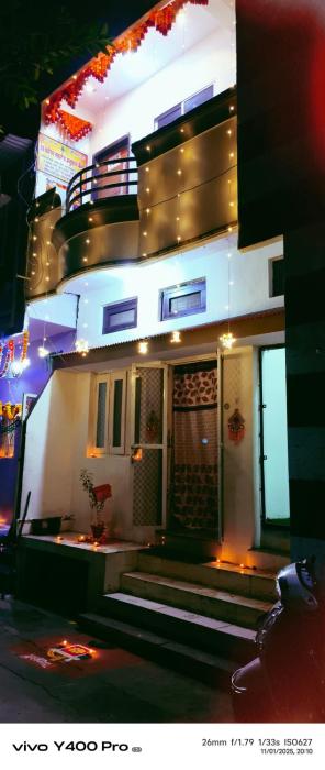 Maa yatri niwas home stay ujjain