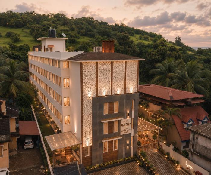 HUE GUH The Porto Candolim