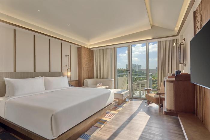 Slohh by Roach Bengaluru, Curio Collection by Hilton