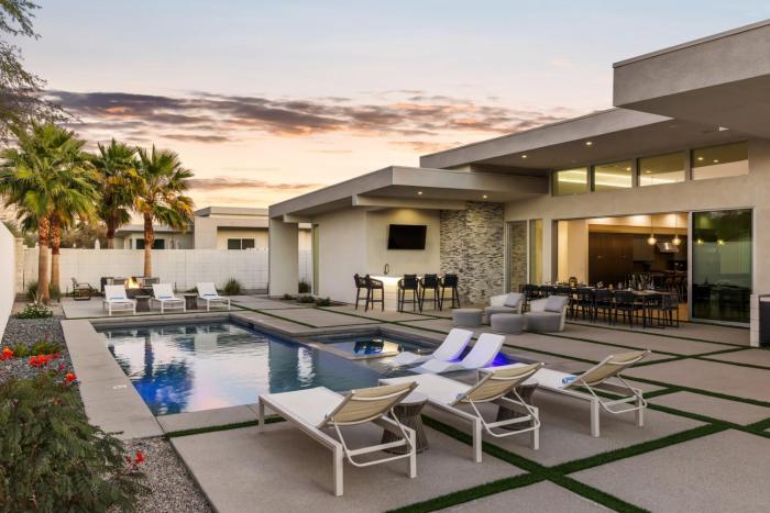 Oxygen @ Elemento49 - Pool Spa - Sleeps 16